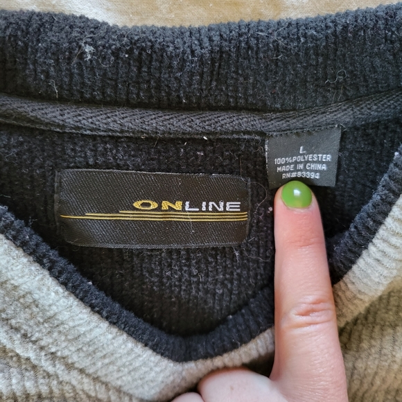 Sweater - Picture 2 of 3